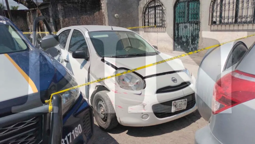 Encuentran vehículo robado de Sinaloa en Tepic