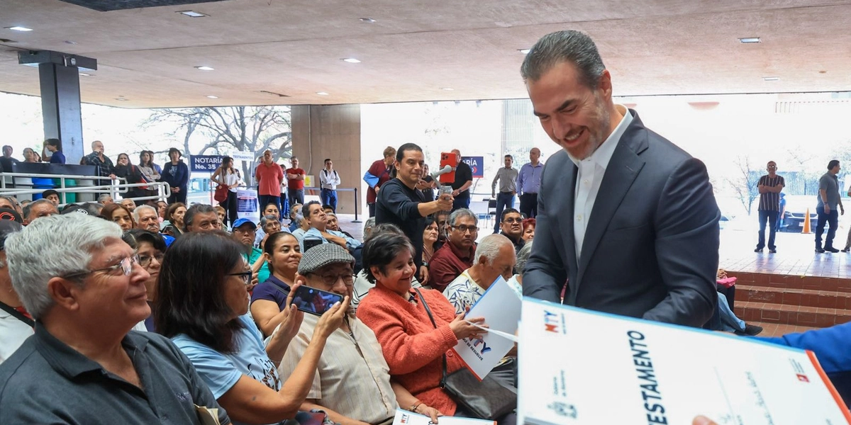 monterreyenfamilia; familia; difmty; mty; parqueespaña; adriandelagarza