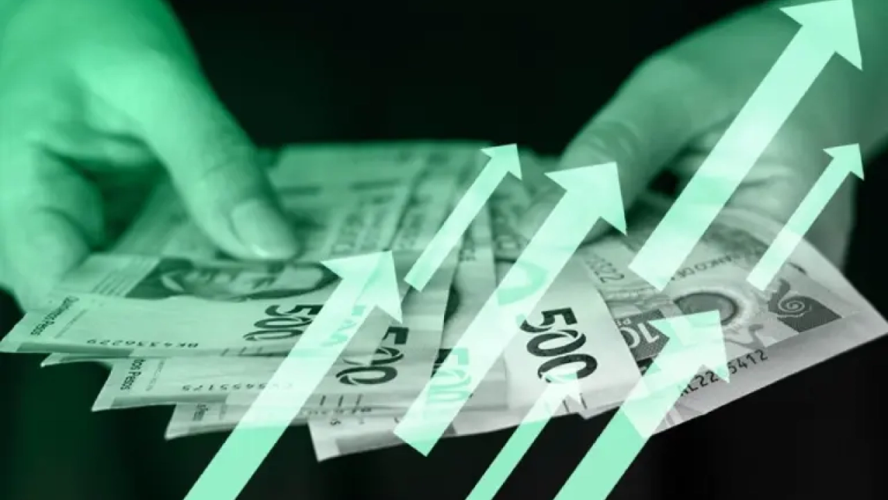 Peso mexicano avanza frente al dólar y registra ganancia semanal de 3%